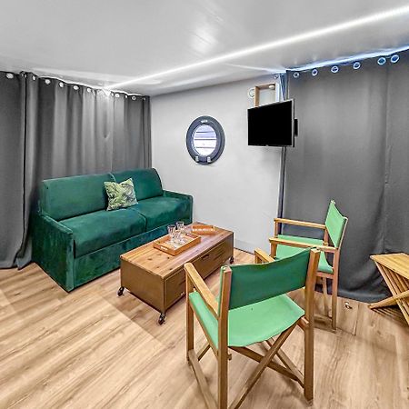 Bord Du Canal Du Rhone A Sete Sur "Cesar" 보베르 외부 사진
