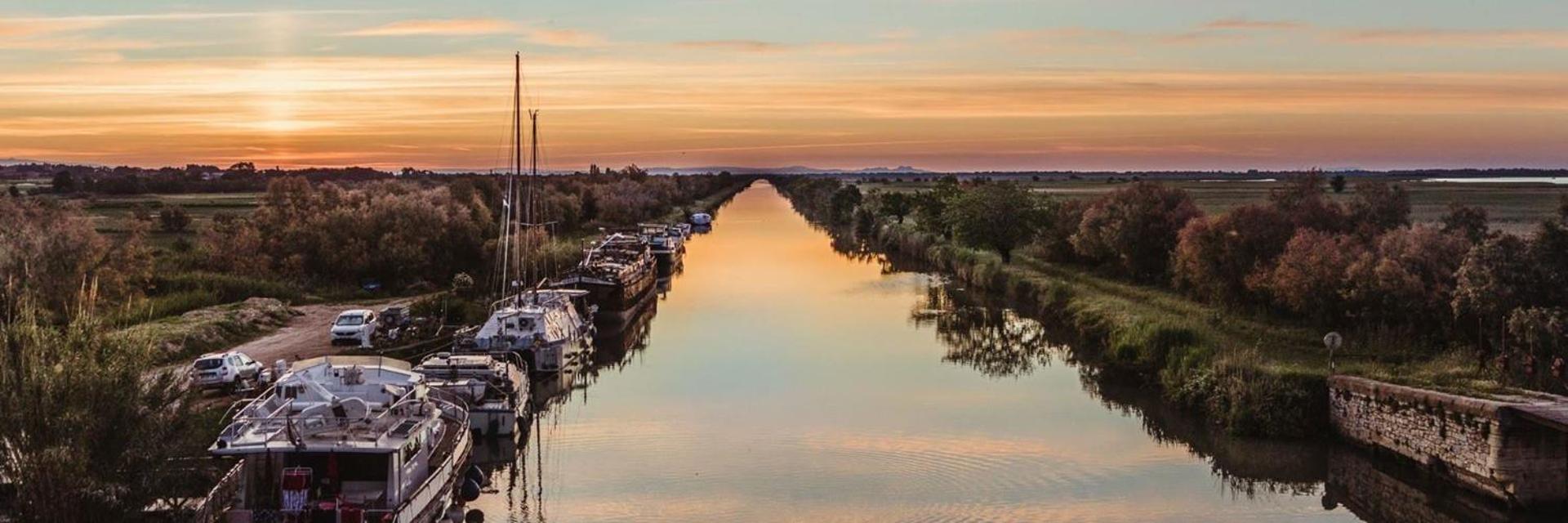 Bord Du Canal Du Rhone A Sete Sur "Cesar" 보베르 외부 사진